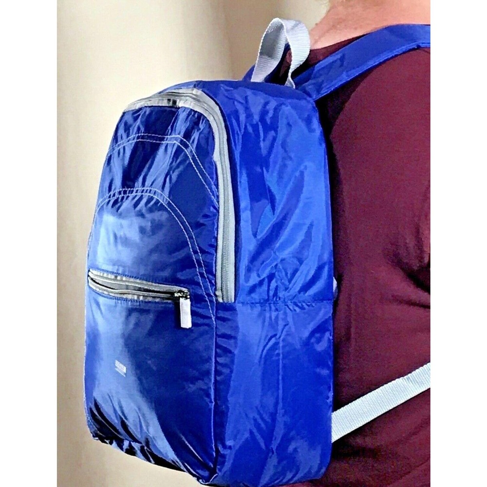 FlexiFreeze Re-Freezable Insulated Backpack Cooler Wearable Collapsable Soft